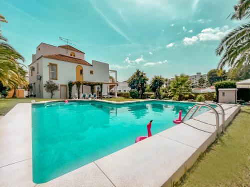Beautiful Villa Close To Puerto Ban�s
