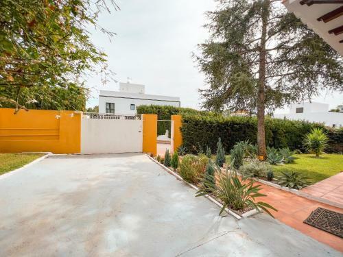 Beautiful Villa Close To Puerto Ban�s