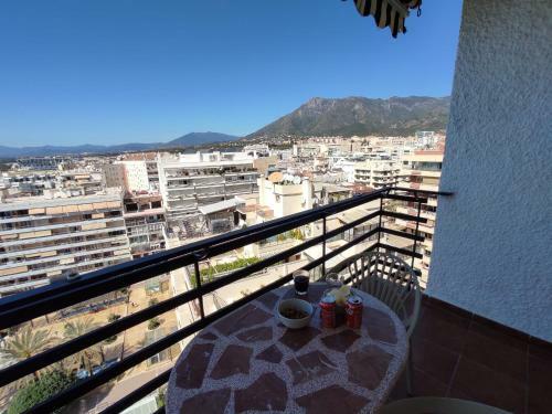Apartamento En Primera L�nea De Playa A - Marbella Centro
