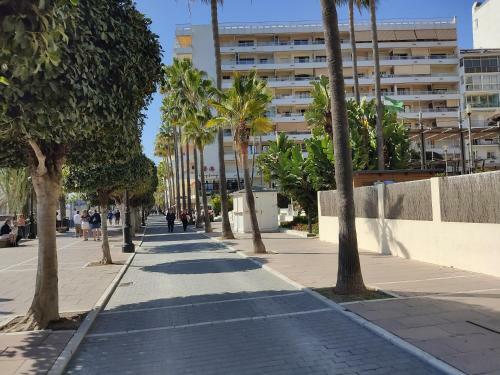 Apartamento En Primera L�nea De Playa A - Marbella Centro