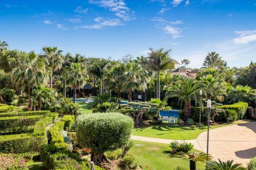 Apartamento Bright&spacious In Las Mimosas De Ban�s