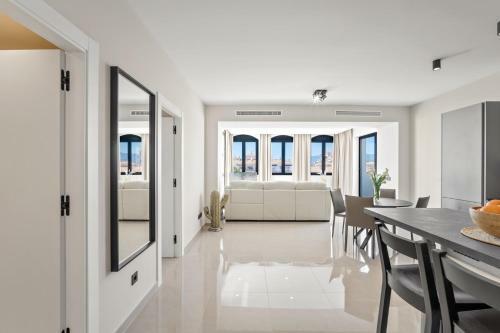 Apartamento �tico Con Vistas Al Mar