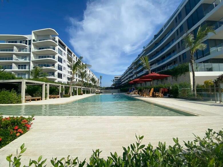 First Line Beach Apartment - Puerto Ban�s