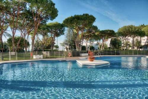 Apartamento Playas Del Duque, Puerto Banus, Golf .playa Y Compras