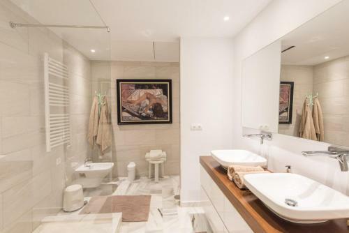 Apartamento Playas Del Duque, Puerto Banus, Golf .playa Y Compras