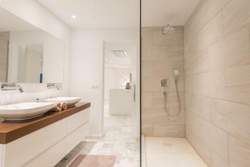 Apartamento Playas Del Duque, Puerto Banus, Golf .playa Y Compras