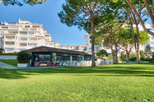 Apartamento Playas Del Duque, Puerto Banus, Golf .playa Y Compras