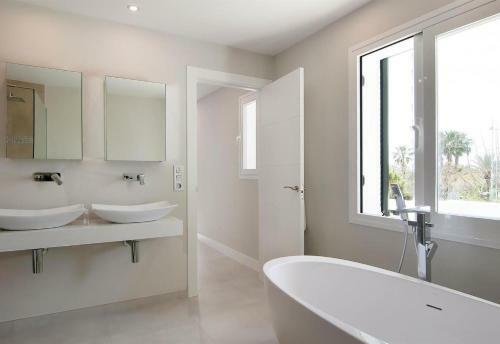 Holiday Villa For Rent In Marbella