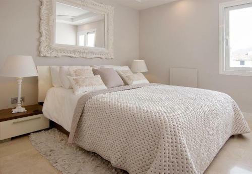 Holiday Villa For Rent In Marbella