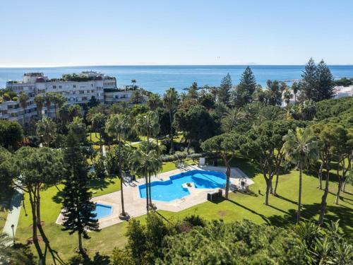 Amplio Apartamento En Playas Del Duque