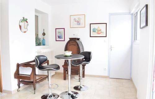 Holiday Home Rue Des Barres