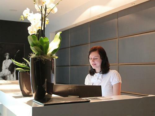 Apartamento Piano Hotel Restaurant & Pub