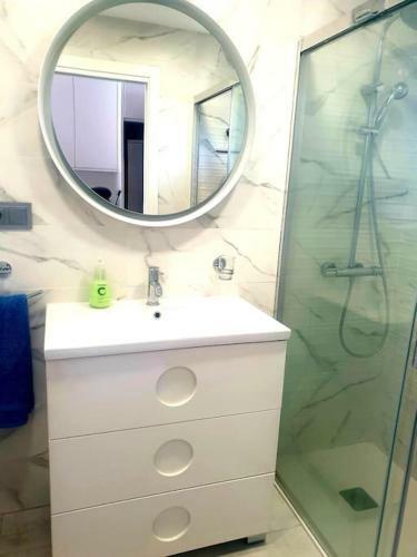 Precioso Estudio Con Piscina A 200m Del Mar