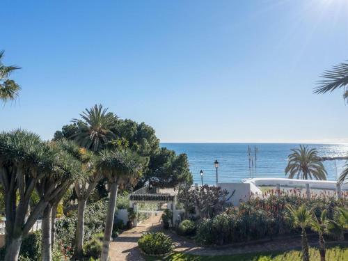 Amplio Y Luminoso Apartamento En 1 L�nea Playa