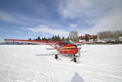 Hotel Inn On The Lake - Whitehorse