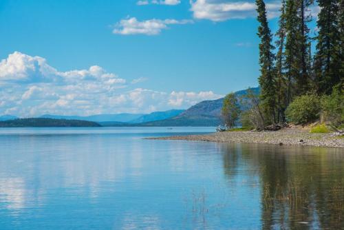 Hotel Inn On The Lake - Whitehorse