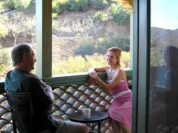 Topanga Canyon Inn Bed And Breakfast