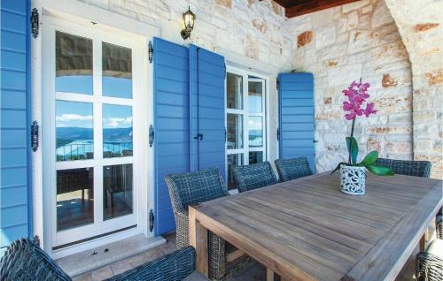 Holiday Home Suzan Bb V
