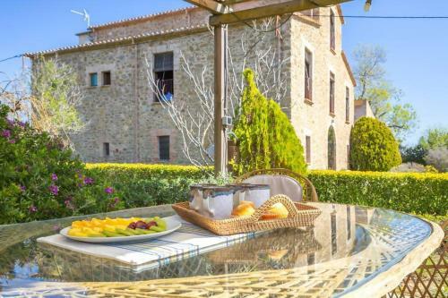 Mas�a Con Piscina En Costa Brava