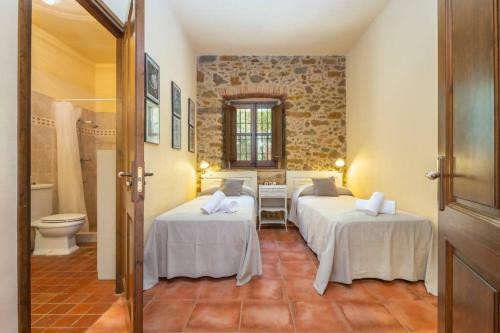Mas�a Con Piscina En Costa Brava