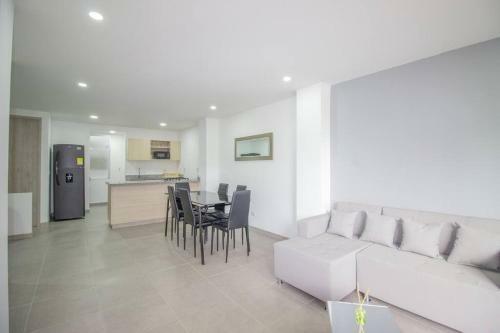 Apartamento Laureles �xito 2 Alcobas Piso 2 Balc�n