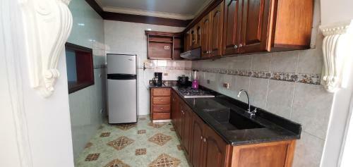 Ubicaci�n Excelente, Casa Amplia En Laureles