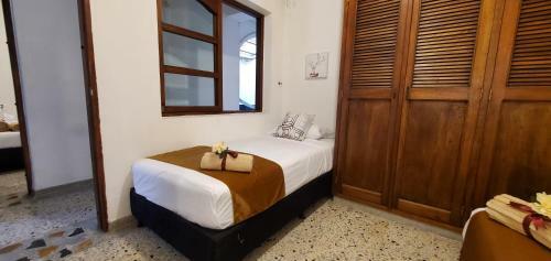 Ubicaci�n Excelente, Casa Amplia En Laureles