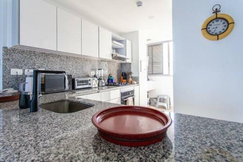 Spectacular 2 Bedroom Apt - 14th Floor Morros City