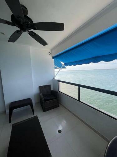 Apartamento Cozy Beachfront Apt Great Views
