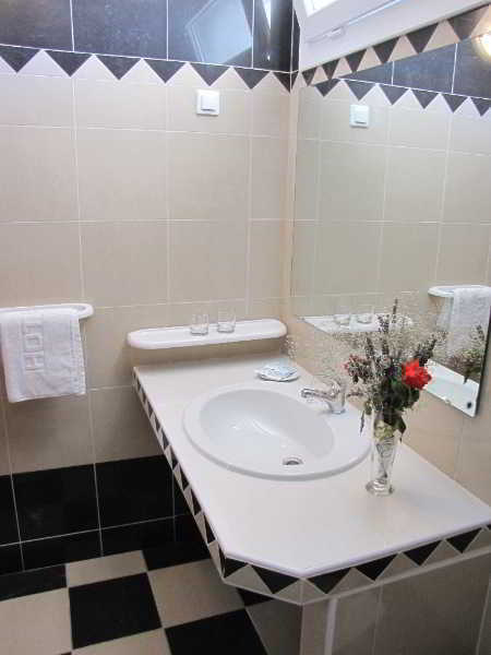 Kazela Resort