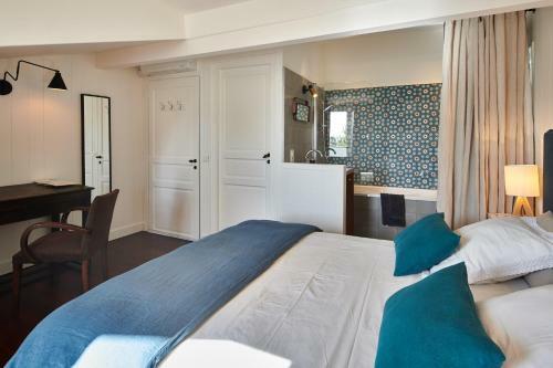 Hostal Maison Arbolateia