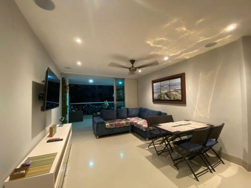 Apartamento En Mansi�n Del Mar, Bello Horizonte
