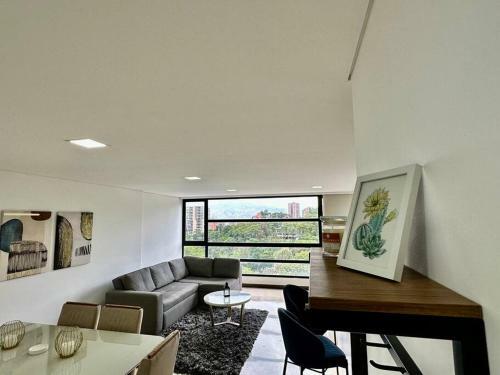 302 Spacious Apartment Nice View In El Poblado