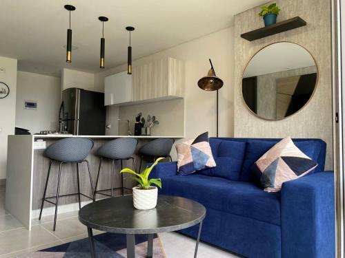 C�modo Apartamento En El Poblado, Cerca A Provenza