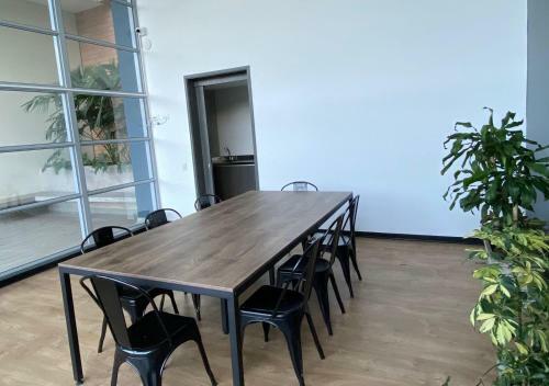 C�modo Apartamento En El Poblado, Cerca A Provenza