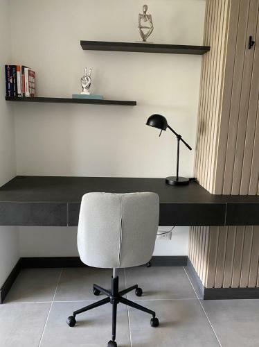 C�modo Apartamento En El Poblado, Cerca A Provenza