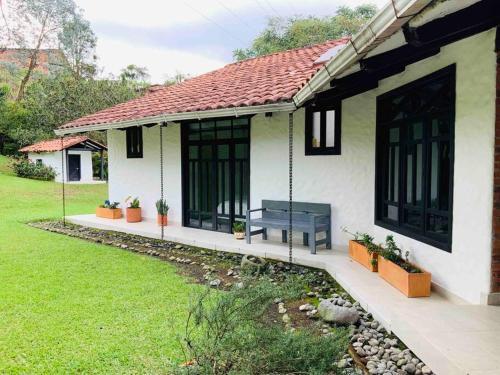 Villa Hermosa Casa De Aves Y Descanso Eje Cafetero