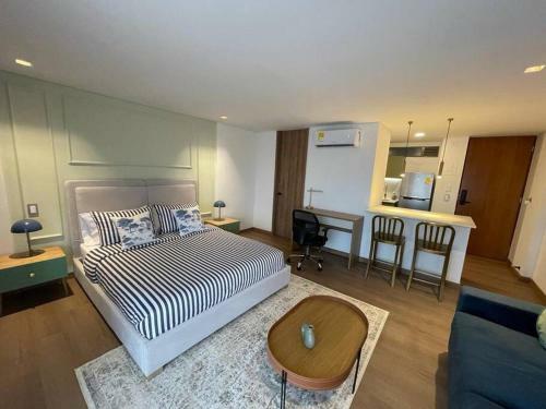 Apartamento Loft De Lujo En El Poblado