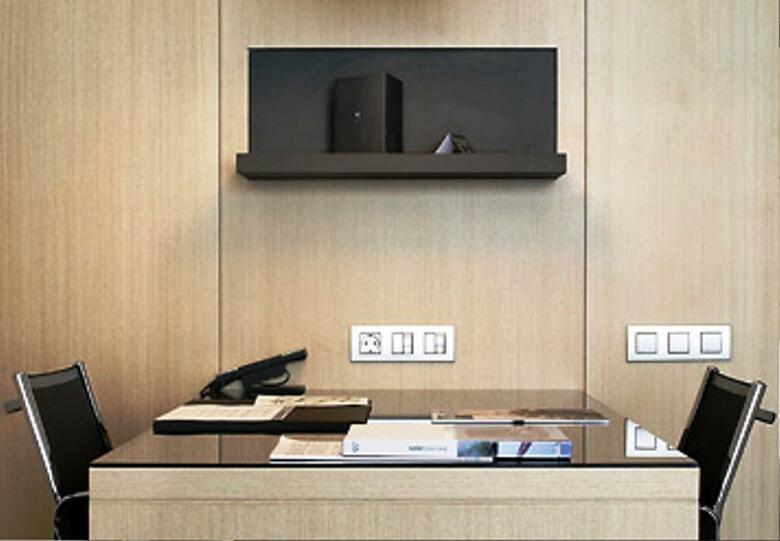 AC Hotel Victoria Suites By Marriott