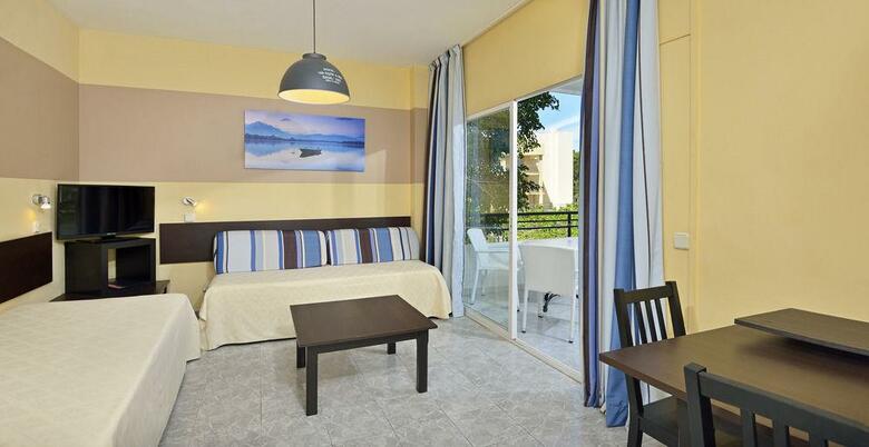 Apartamentos Sol Lunamar