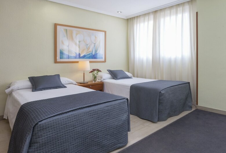 Hotel Silken Torre Garden