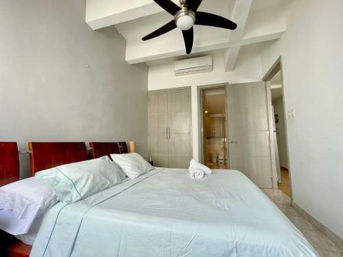 Apartamento C�modo Apto Con Vista Al Mar