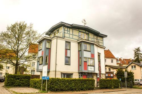 Hostal Lalala Arthotel & Wine Bar