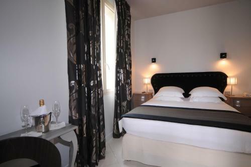 Hotel A�va