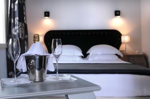 Hotel A�va