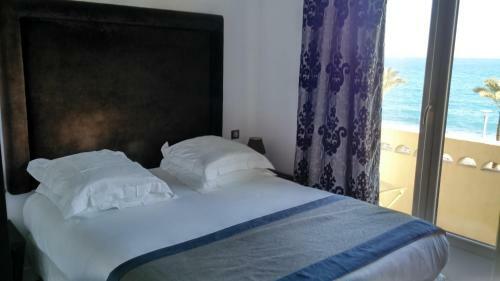 Hotel A�va