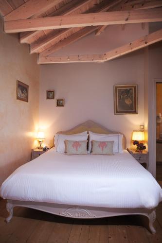 Hostal Amaryllis Luxury Guest House