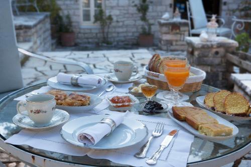 Hostal Amaryllis Luxury Guest House