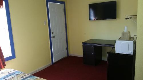 Relax Inn Motel Kountze