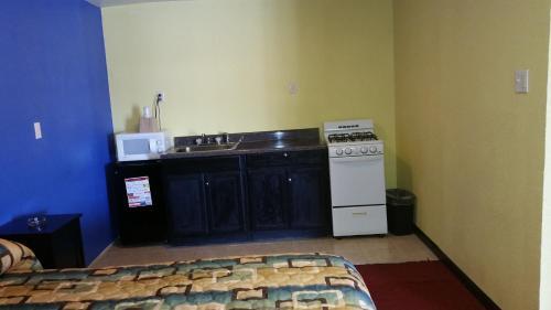 Relax Inn Motel Kountze